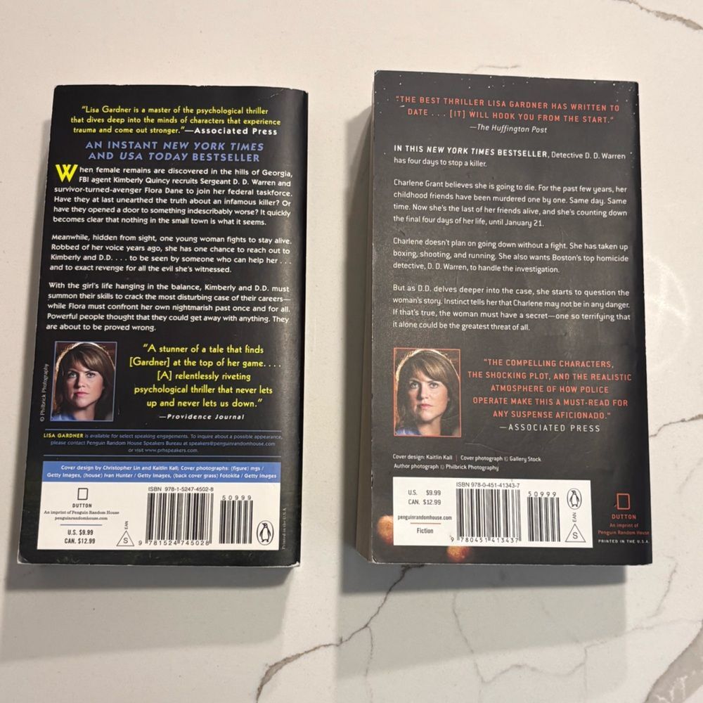Lisa Gardner Thriller Book Set - Picture 2 of 4